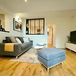 Montmartre En Rez-de-jardin Апартаменты Париж