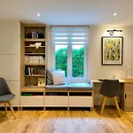 Montmartre En Rez-de-jardin Апартаменты