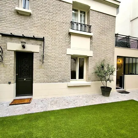 Apartment Montmartre En Rez-de-jardin *