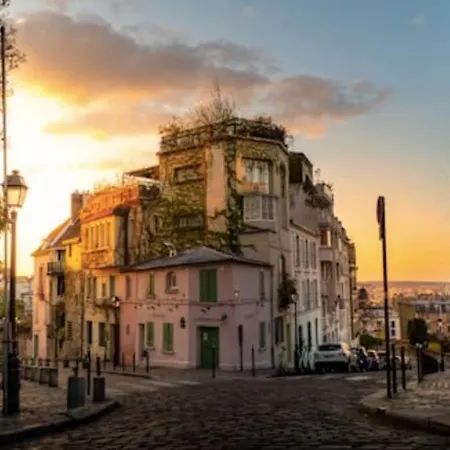 Montmartre En Rez-de-jardin *