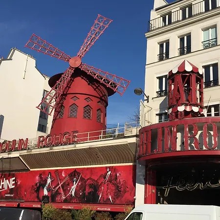 Appartamento Montmartre En Rez-de-jardin Parigi