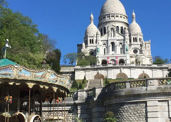 Montmartre En Rez-de-jardin * Paříž