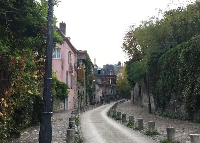 Montmartre En Rez-de-jardin Paříž