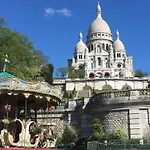 Montmartre En Rez-de-jardin * Paris