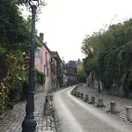 Montmartre En Rez-de-jardin Paris